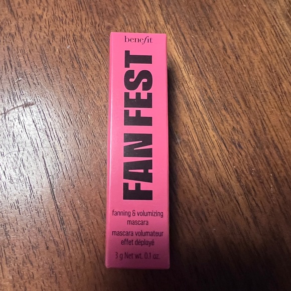 NWT Benefit Cosmetics Fan Fest Mascara travel size - Picture 3 of 4